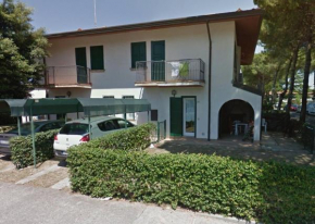 Beautiful Two-Bedroom Villa in Bibione - Beahost